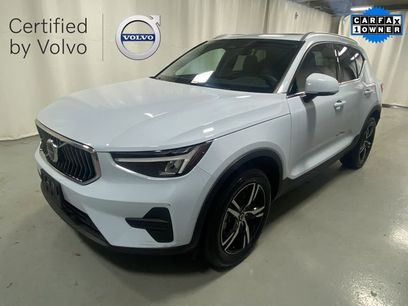 Certified 2025 Volvo XC40 B5 Core