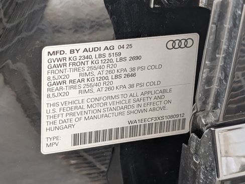 Used 2025 Audi Q3 2.0T Premium Plus w/ Premium Plus Package AWD/4WD image 37