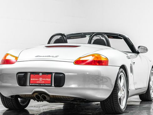Used 2000 Porsche Boxster S RWD image 9