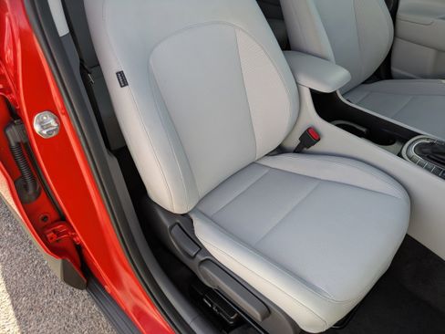 Used 2025 Hyundai Kona SEL image 10