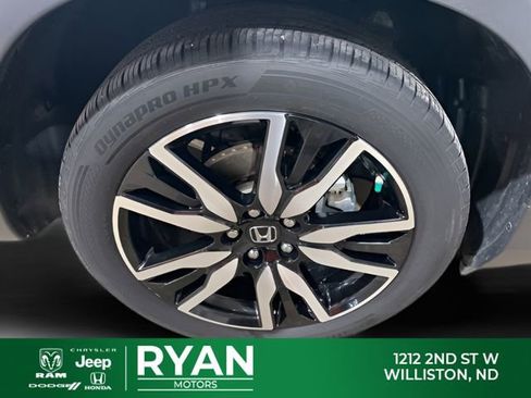Used 2021 Honda Pilot Touring image 40