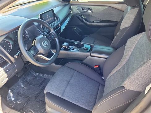 Certified 2021 Nissan Rogue SV image 7