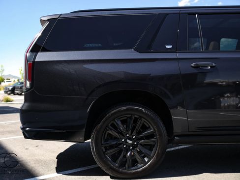 Used 2023 Cadillac Escalade ESV Sport w/ Touring Package AWD/4WD image 16