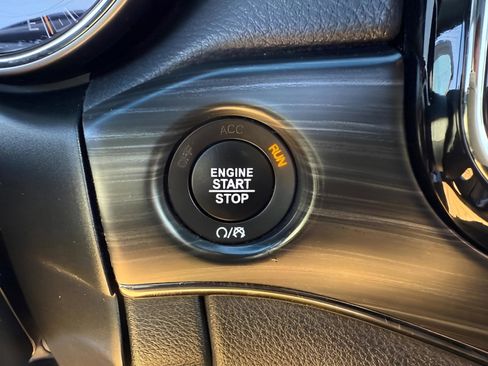 Used 2020 Jeep Grand Cherokee Limited X image 23