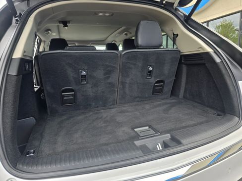 Used 2023 Acura MDX SH-AWD w/ Technology Package image 15