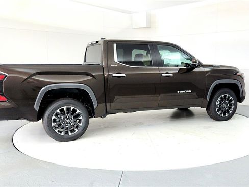 New 2025 Toyota Tundra Limited image 6
