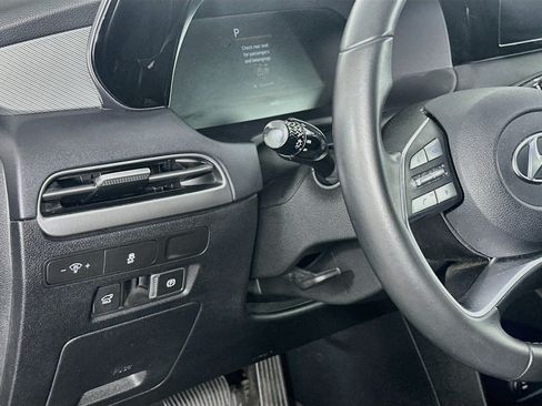 Used 2025 Hyundai Palisade SEL FWD image 17