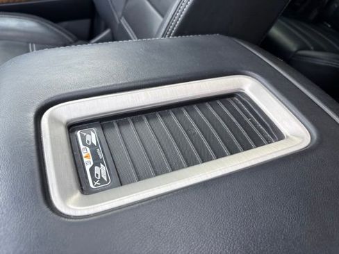 Used 2019 GMC Yukon Denali AWD/4WD image 26