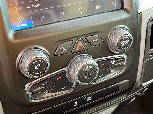 Used 2023 RAM 1500 Classic SLT w/ Electronics Group AWD/4WD image 16