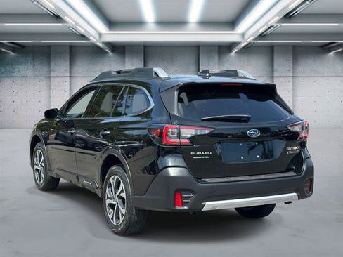Used 2022 Subaru Outback Touring XT AWD/4WD image 6