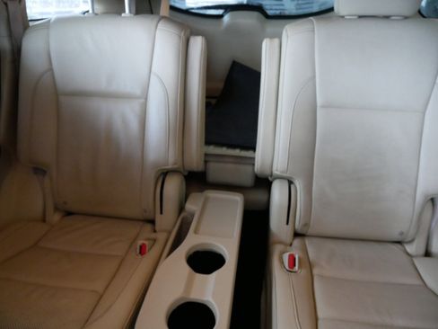 Used 2015 Toyota Highlander Limited image 13