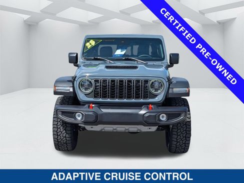 Used 2025 Jeep Gladiator Mojave w/ Safety Group image 8