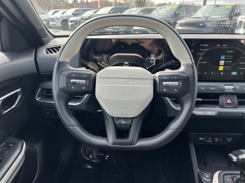 Used 2025 Kia K4 GT-Line image 16