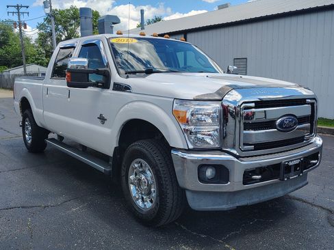 Used 2013 Ford F250 Lariat w/ Chrome Pkg AWD/4WD image 3