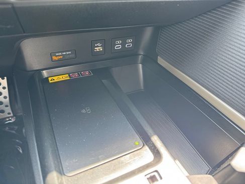 Certified 2025 Toyota Camry SE w/ Convenience Package FWD image 24