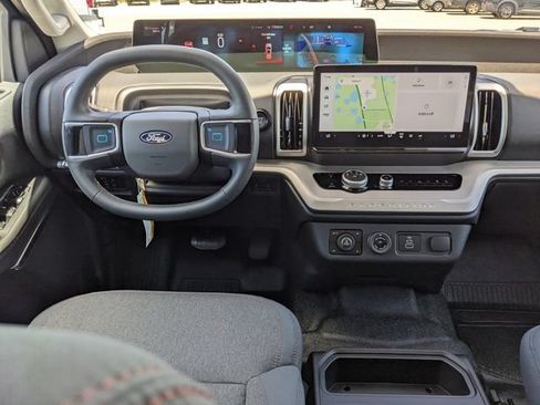 Used 2025 Ford Expedition XL AWD/4WD image 15
