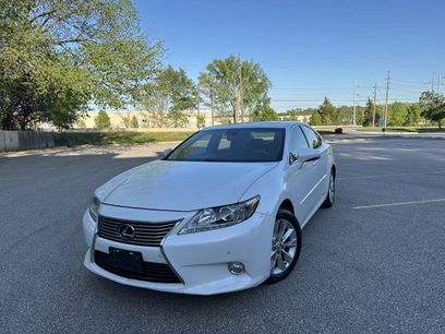 Used 2013 Lexus ES 300h w/ Luxury Pkg
