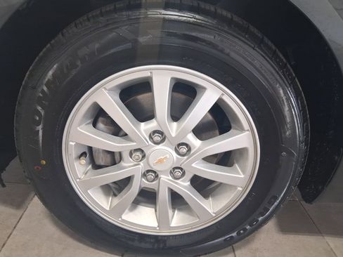 Used 2020 Chevrolet Sonic LT FWD image 11