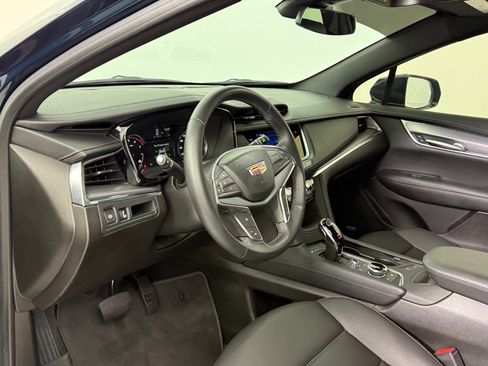 Used 2024 Cadillac XT5 Luxury image 4