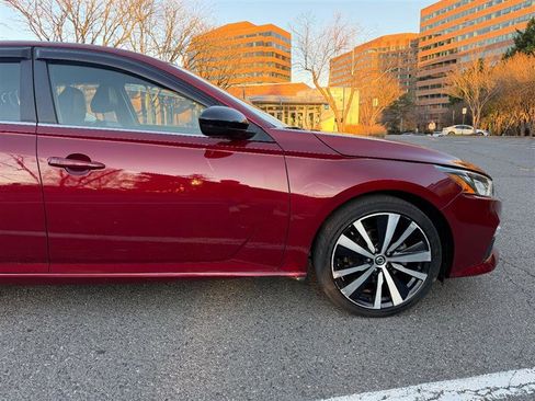 Used 2020 Nissan Altima 2.5 SR image 5