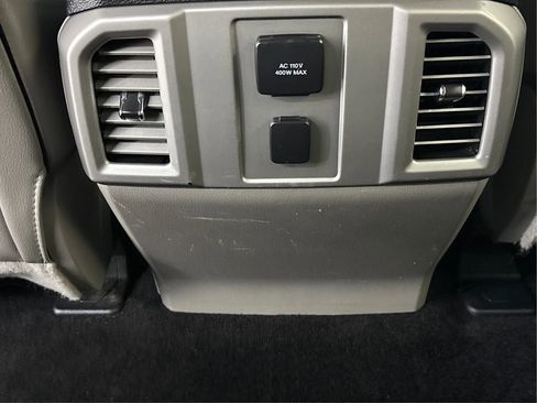 Used 2015 Ford F150 Lariat w/ Equipment Group 501A Mid AWD/4WD image 28