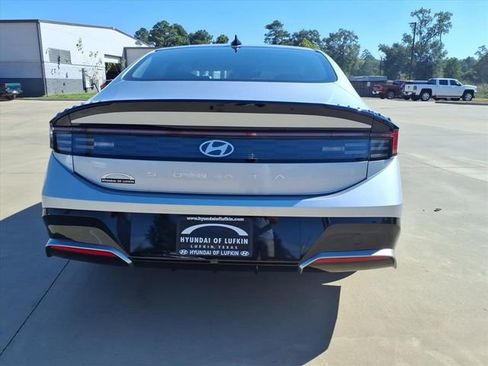 New 2026 Hyundai Sonata SEL FWD image 3