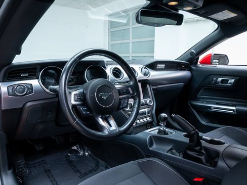 Used 2021 Ford Mustang GT RWD image 17