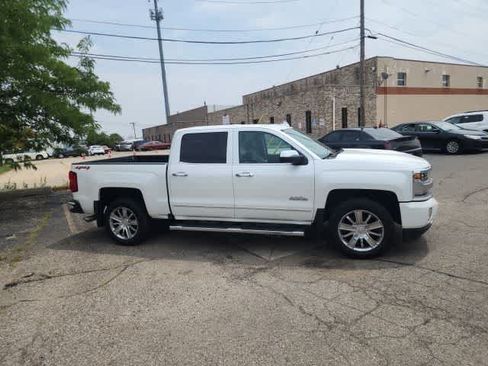 Used 2018 Chevrolet Silverado 1500 High Country w/ LPO, Protection Package AWD/4WD image 11