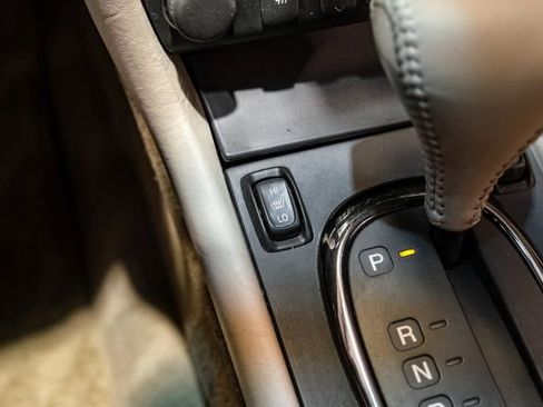 Used 2000 Cadillac Eldorado ESC w/ Comfort/Convenience Pkg image 25