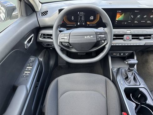 New 2026 Kia K4 FWD image 30