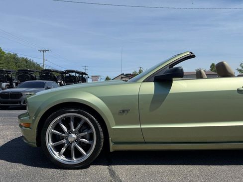 Used 2005 Ford Mustang GT RWD image 8