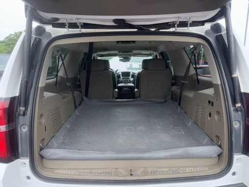 Used 2020 Chevrolet Suburban Premier AWD/4WD image 11
