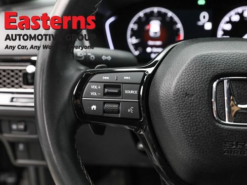 Used 2025 Honda Civic Sport image 15