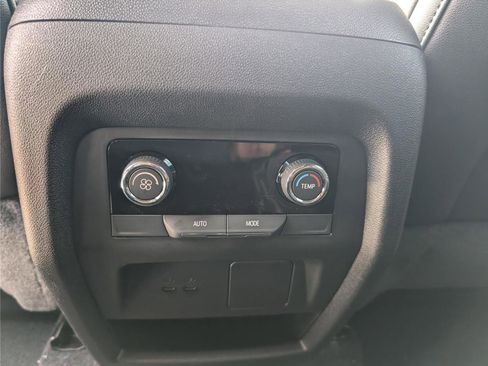 New 2026 Chevrolet Traverse LT w/ Midnight/Sport Edition image 13