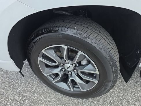 Certified 2024 Chevrolet Silverado 1500 RST AWD/4WD image 33