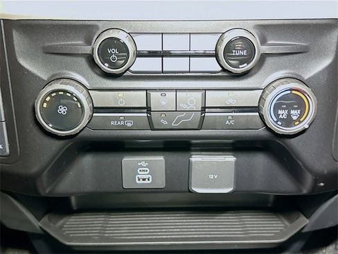 New 2025 Ford F550 4x4 Supercab Super Duty image 10