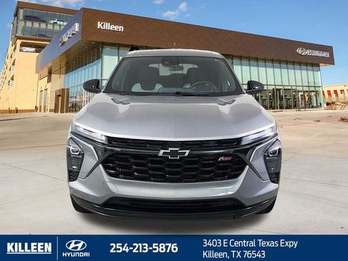 Used 2024 Chevrolet Trax RS w/ Driver Confidence Package image 2