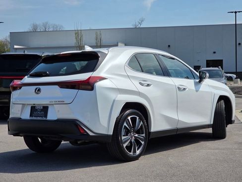 Certified 2025 Lexus UX 300h AWD w/ Accessory Package (Z2) image 30