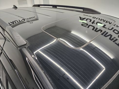 Used 2019 Honda Odyssey Elite image 4