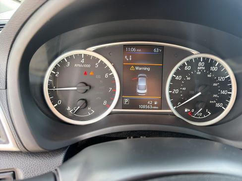 Used 2019 Nissan Sentra SV w/ Special Edition Package FWD image 17