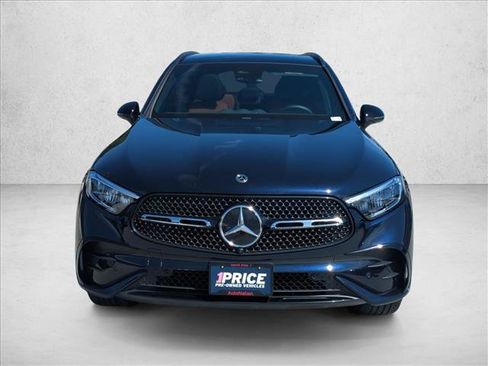 Used 2023 Mercedes-Benz GLC 300 image 2