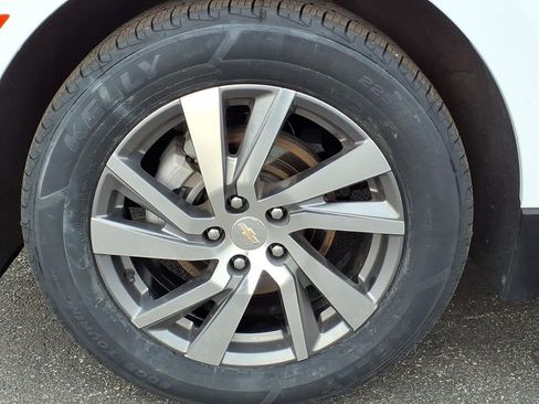 Certified 2024 Chevrolet Equinox LT image 12