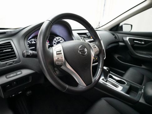 Used 2018 Nissan Altima 2.5 SR image 8