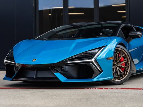Used 2026 Lamborghini Revuelto AWD/4WD image 4