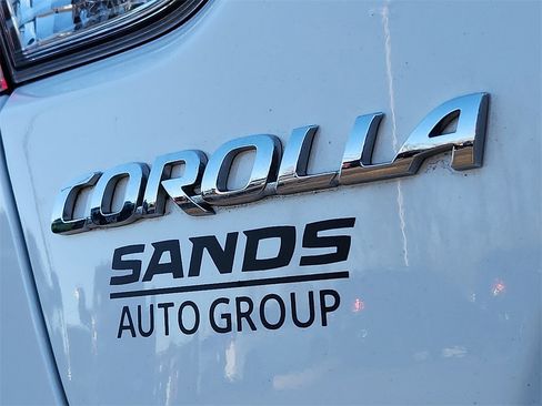 Used 2022 Toyota Corolla LE image 29