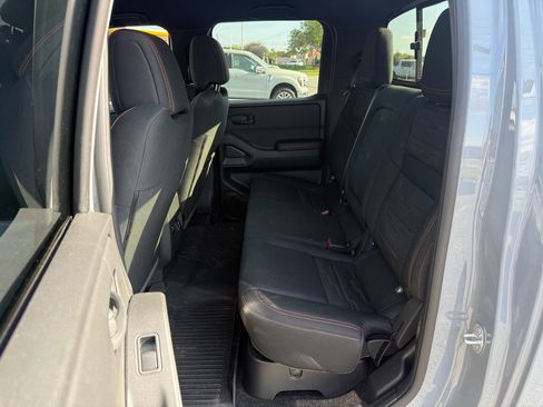 Used 2026 Nissan Frontier PRO-4X w/ Pro-4x Convenience Package image 10