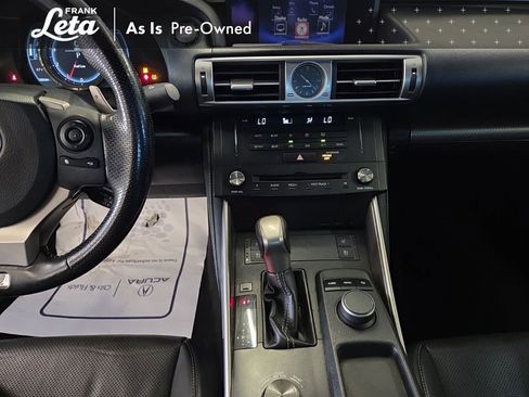 Used 2016 Lexus IS 200t RWD image 11