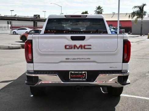 Used 2024 GMC Sierra 1500 SLT image 7