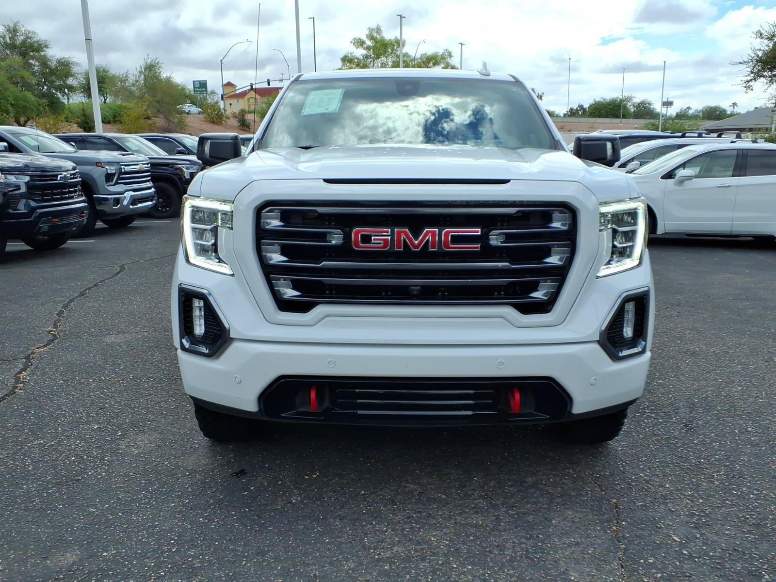 Used 2022 GMC Sierra 1500 AT4 w/ AT4 Premium Package AWD/4WD image 2
