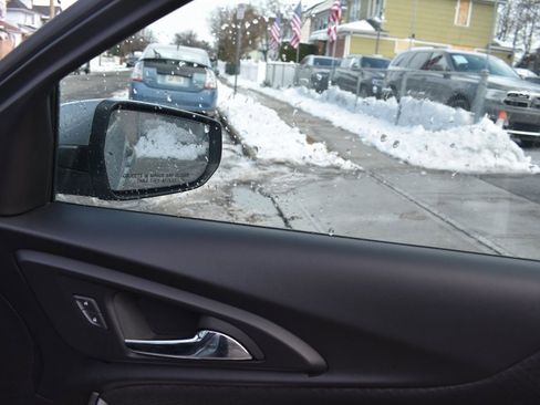 Used 2024 Chevrolet Malibu LT image 19